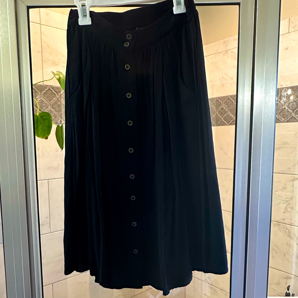 Buttoned Midi Skirt
